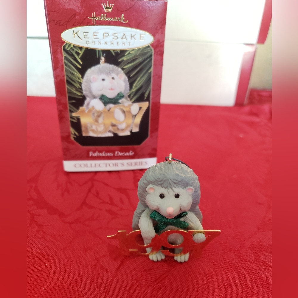 Hallmark Keepsake Ornament 1997